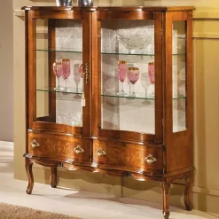 Wohnen Barock Vitrine 2-türig Agosto mit Nussbaum Furnier