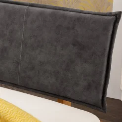 Wohnen Jugendbetten*Bett mit Kufengestell aus Holz - Kalastania