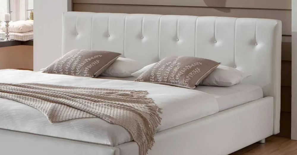 Wohnen Bettgestell Maika aus Kunstleder