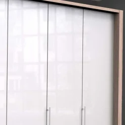 Wohnen Breiter Schlafzimmerschrank mit weißer Glasfront - Bosays