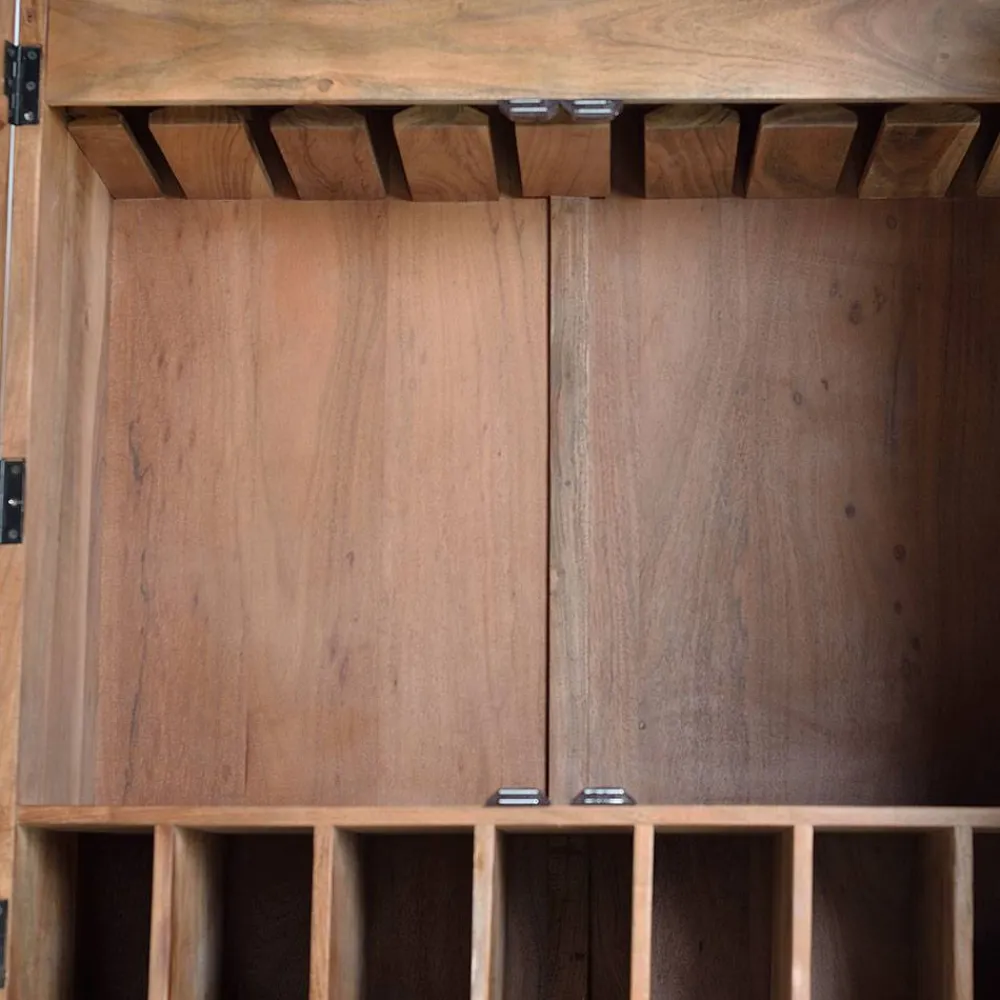 Wohnen Designermöbel|Esszimmer-Vitrinen*Design Barschrank mit Schnitzerei und Lack - Marcel