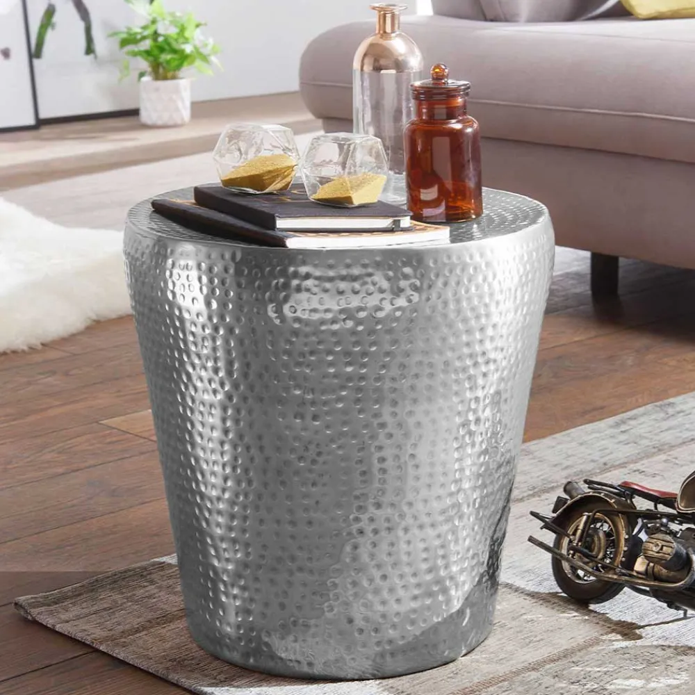 Wohnen Designermöbel*Design Metall Beistelltisch aus Aluminium - Vanimarias