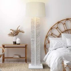 Wohnen Lampen & Leuchten*Design Stehleuchte in Weiß - Syrianco