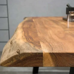 Wohnen Schwarze Möbel|Naturholzmöbel*Esszimmertisch mit Naturkante und A-Design-Gestell - Viradossa