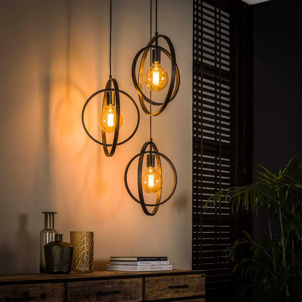 Wohnen Gestufte Hängeleuchte für drei Leuchtmittel - Capinera