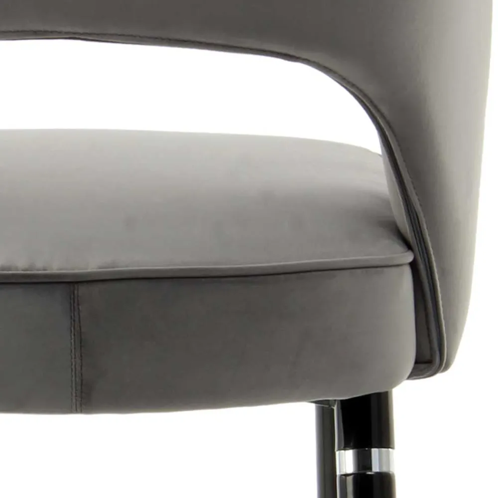 Wohnen Designermöbel*Graue Samtstühle mit Eisenbeinen - Viarolia (2er Set)