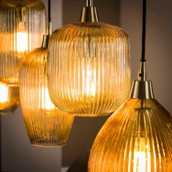 Wohnen Lampen & Leuchten*Hängelampe mit verschieden geformten Schirmen - Jonathan