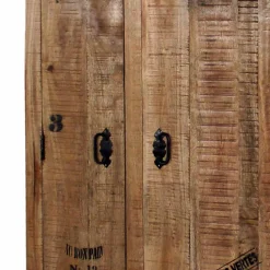 Wohnen Designermöbel*Industry Dielenschrank Indri aus Holz rustikal mit Schrift-Drucken