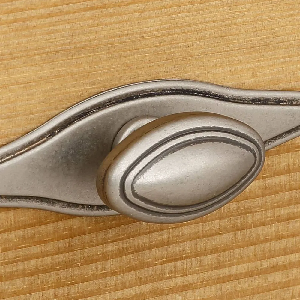 Wohnen Kiefernholz Kommode mit Metallgriffen - Lavronica