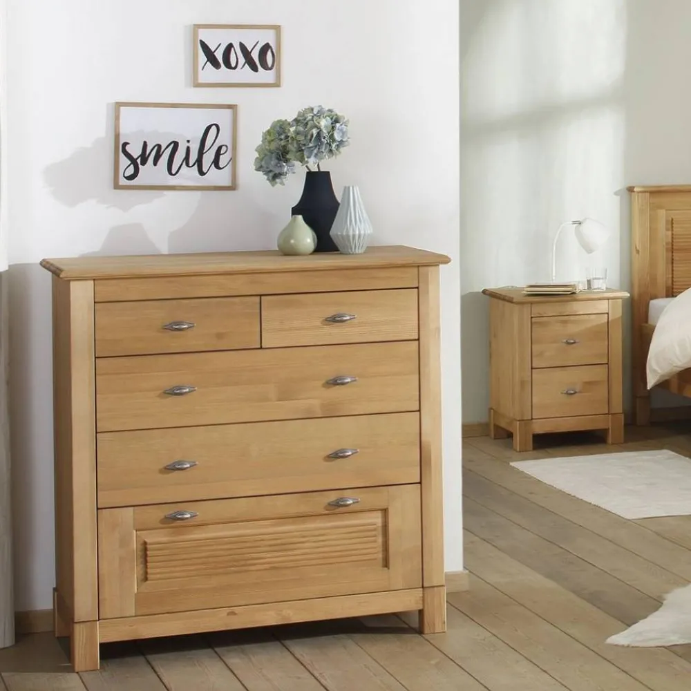 Wohnen Kiefernholz Kommode mit Metallgriffen - Lavronica