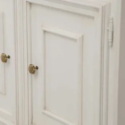 Wohnen Klassischer TV Unterschrank in Antikweiß - Vicina