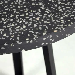 Wohnen Schwarze Möbel|Weiße Möbel*Kleiner Tisch in Rund aus Terazzo Stein - Gracelino