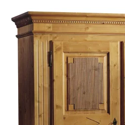 Wohnen Landhaus Garderobenschrank Prenzla aus Fichte massiv