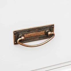 Wohnen Landhausmöbel|Flurkommoden*Landhaus Kommode in Weiß und Kiefer - Varicano