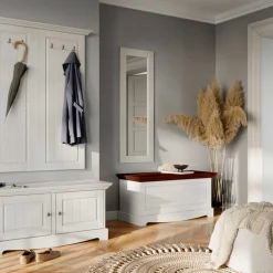 Wohnen Braune Möbel|Holztruhen*Landhaustruhe mit flachem Deckel - Manipur