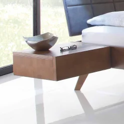 Wohnen Massivholzbett Second mit schrägen Füßen