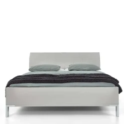 Wohnen Jugendbetten*Modernes Designbett in hellem Grau - Nucina