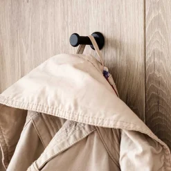 Wohnen Modernes Garderobenpaneel mit Hutboden & Stange - Baiamare