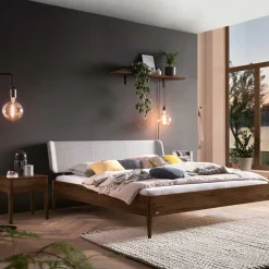 Wohnen Braune Möbel*Nussbaum Bett mit extravagantem Kopfteil - Astosa