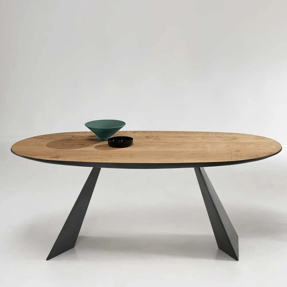 Wohnen Ovaler Designtisch mit Schweizer Kante - Sinvoje