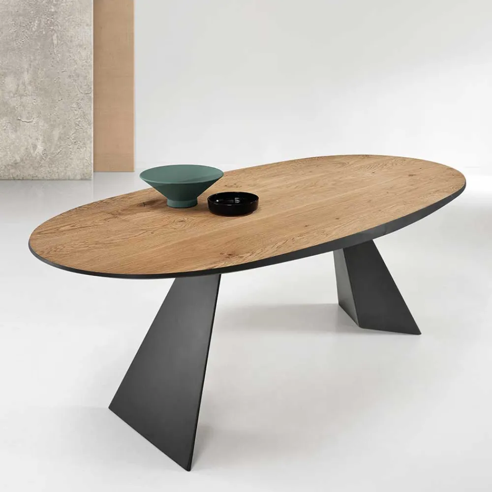 Wohnen Ovaler Designtisch mit Schweizer Kante - Sinvoje