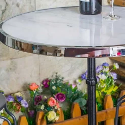 Wohnen Runder Designtisch aus Marmor & Gusseisen - Perleberg