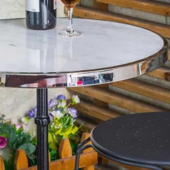 Wohnen Runder Designtisch aus Marmor & Gusseisen - Perleberg