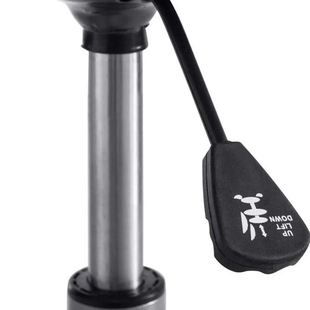 Wohnen Schalensitz Drehstuhl in Braun - Ostora