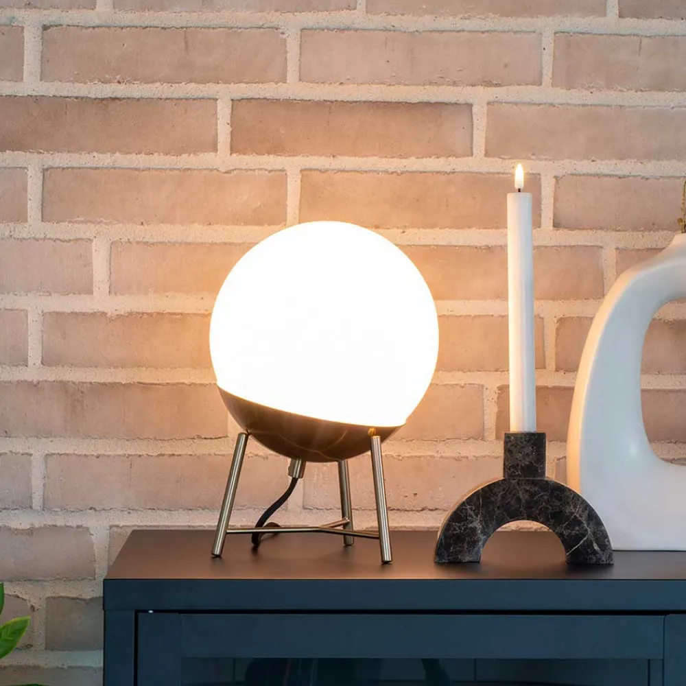 Wohnen Lampen & Leuchten*Tischleuchte mit weißem Glas Kugel - Millana