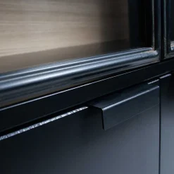 Wohnen Vitrinenschrank in Kiefer und Schwarz - Angoro