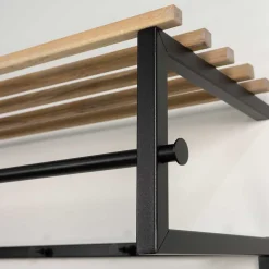 Wohnen Garderoben|Garderoben*Wandgarderobe mit Hutablage aus Holzleisten - Casciano