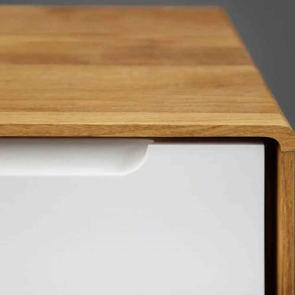 Wohnen 134x33x40 TV Element mit drei Schubladen - Diesta