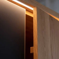 Wohnen Zweifarbiger Kleiderschrank aus Eiche massiv - Agusto